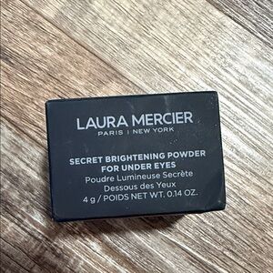 Laura Mercier Secret Brightening Powder for Under Eyes - Black Compact
